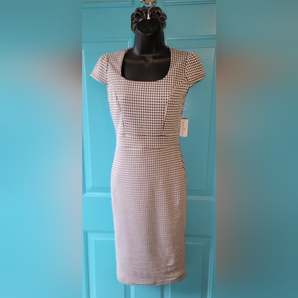Windsor SLOAN SQUARE-NECK SHEATH DRESS Women's Dress